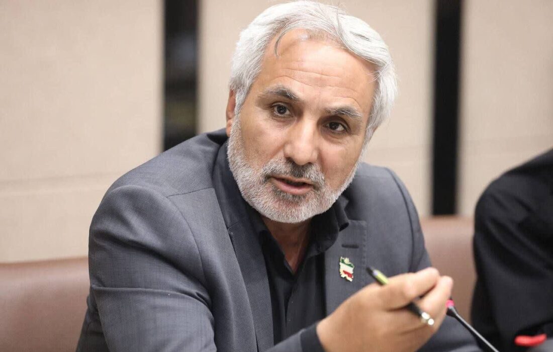 نماینده تبریز: دو هفته اختلال بانکی و بلاتکلیفی مردم قابل قبول نیست